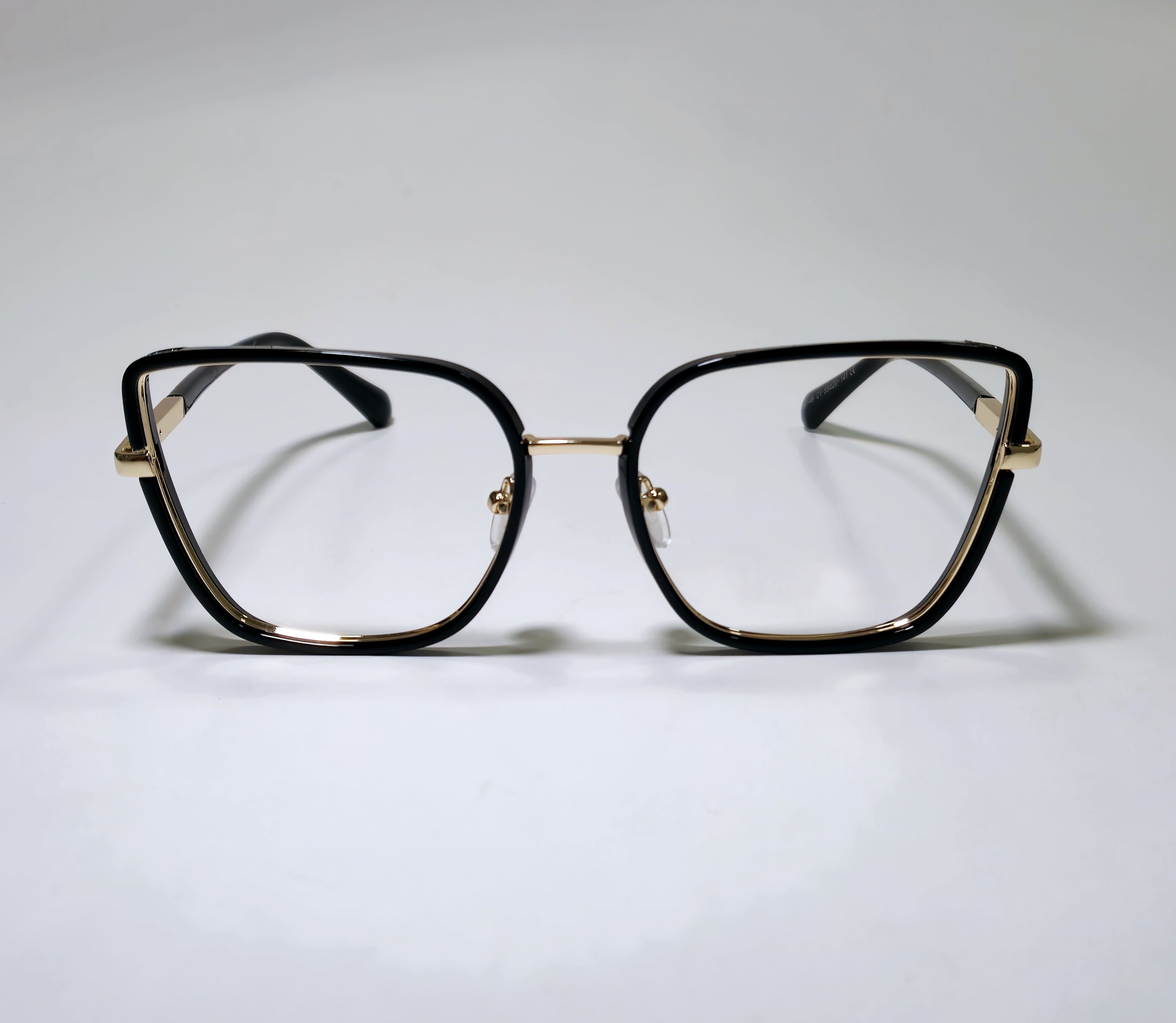 Gafas pues montura para mujer estilo en tendencia
